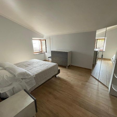 Charming 1-Bed Apartment In Montepulciano Stazione Exterior foto