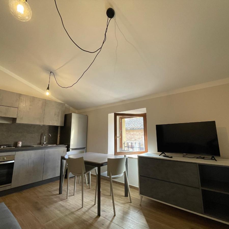 Charming 1-Bed Apartment In Montepulciano Stazione Exterior foto